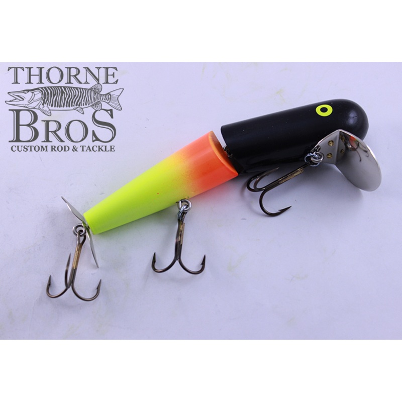 Mouldy’s Husky Hawg Wobbler|Black|Firetail|Firetiger|Frog|Loon|Orange Black Dot|Perch|Shad|Bumble Bee|Clown|White Coach Dog