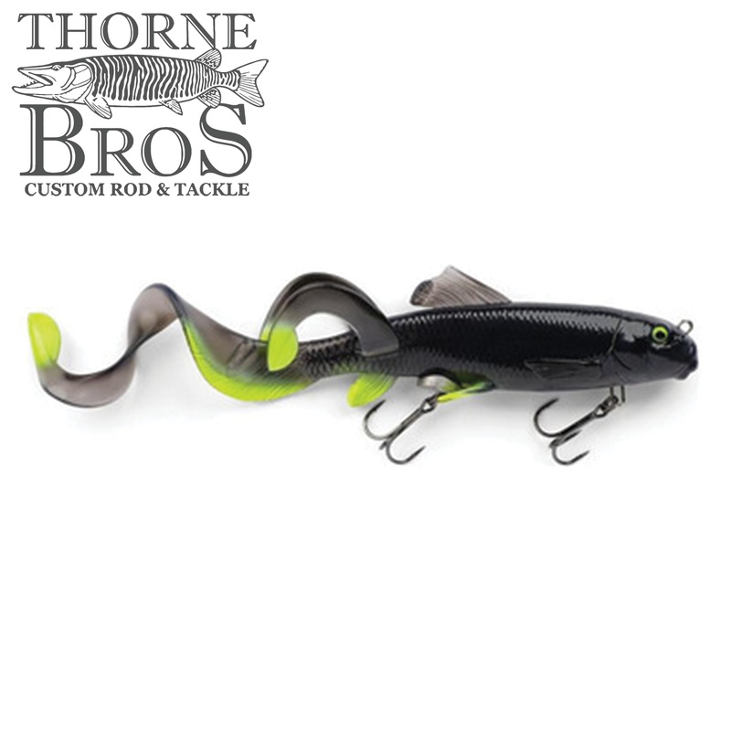 Savage Gear 3D Sucker X-Tail|9″|11″|Black Chartreuse Flash|Black Orange Flash|Blue Glitter Cisco|Cisco Flash Yellow|Lemonhead Flash|Perch|Red Horse Sucker Flash|Walleye Flash|White Sucker
