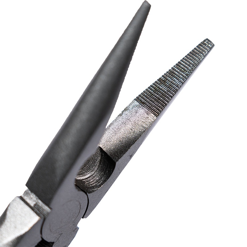 Lsezange gerade / Straight Nose Pliers / 15 cm