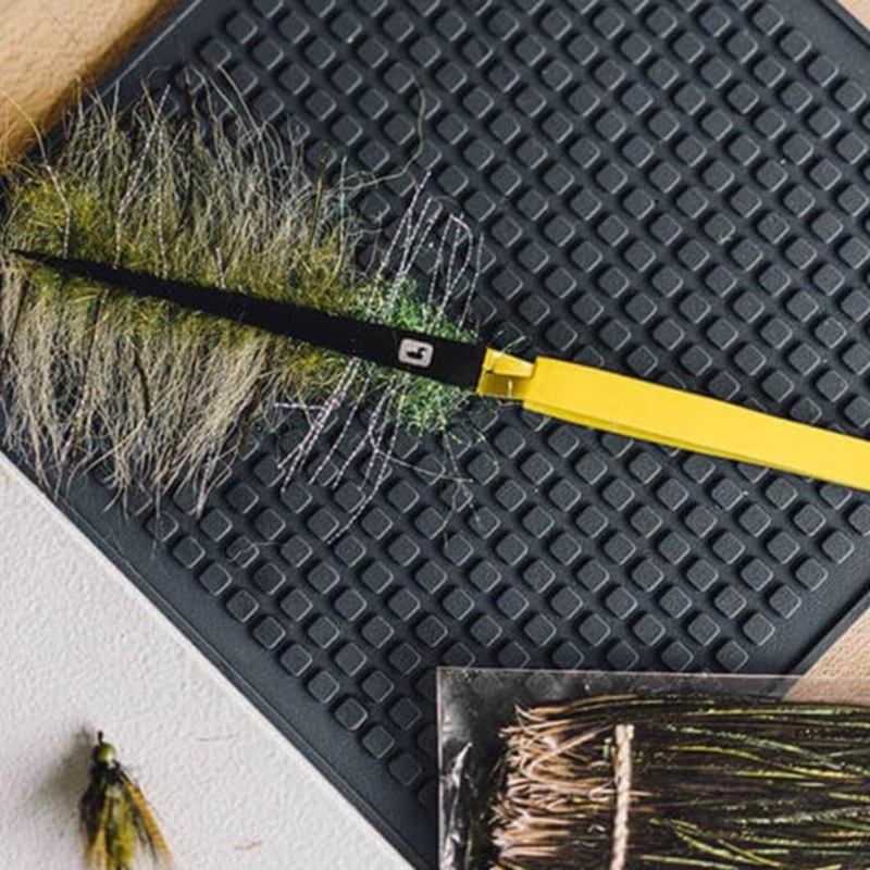 Loon Outdoors D-Loop Tweezer|Yellow