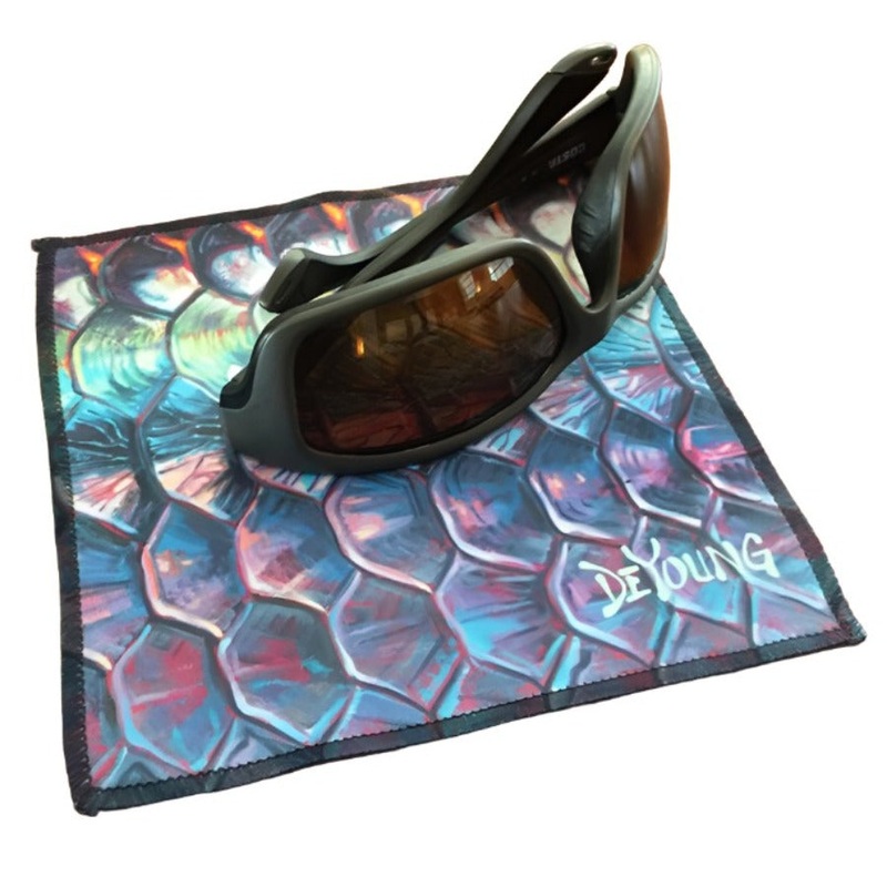 DeYoung Microfiber Lens Cloth|Brown Trout Flank Blue|Tarpon Flank