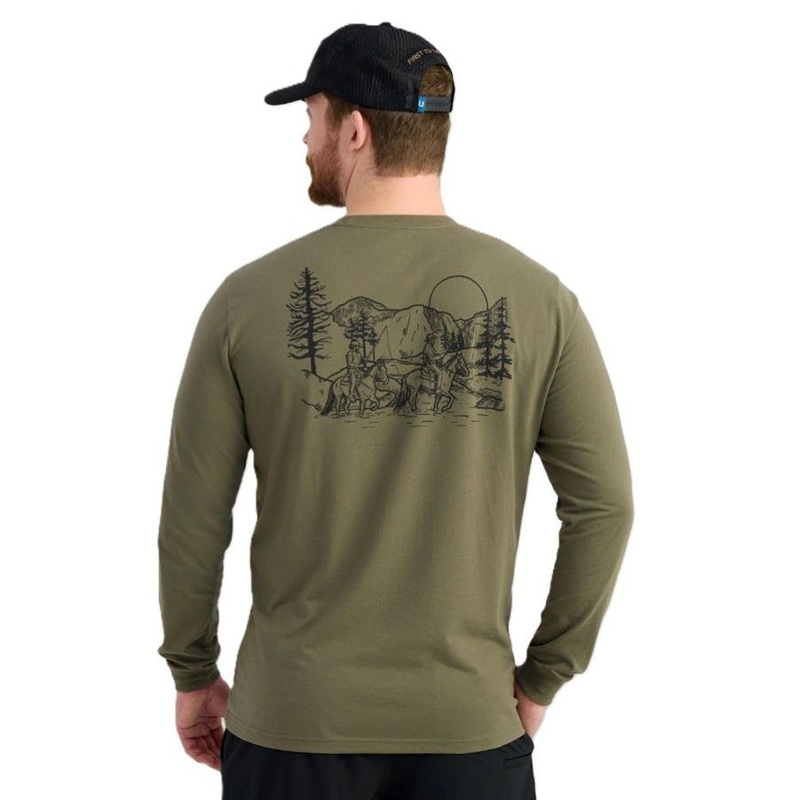 Huk Men’s Lodge Long Sleeved Pocket Tee