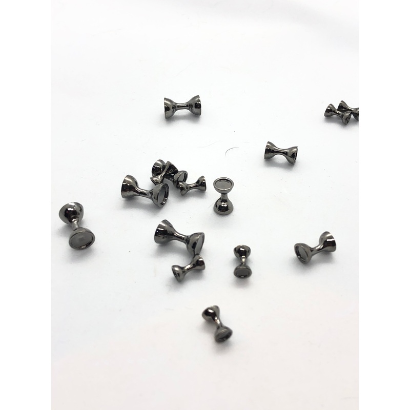 Hareline Dubbin Flat End Tungsten Hour Glass Eyes