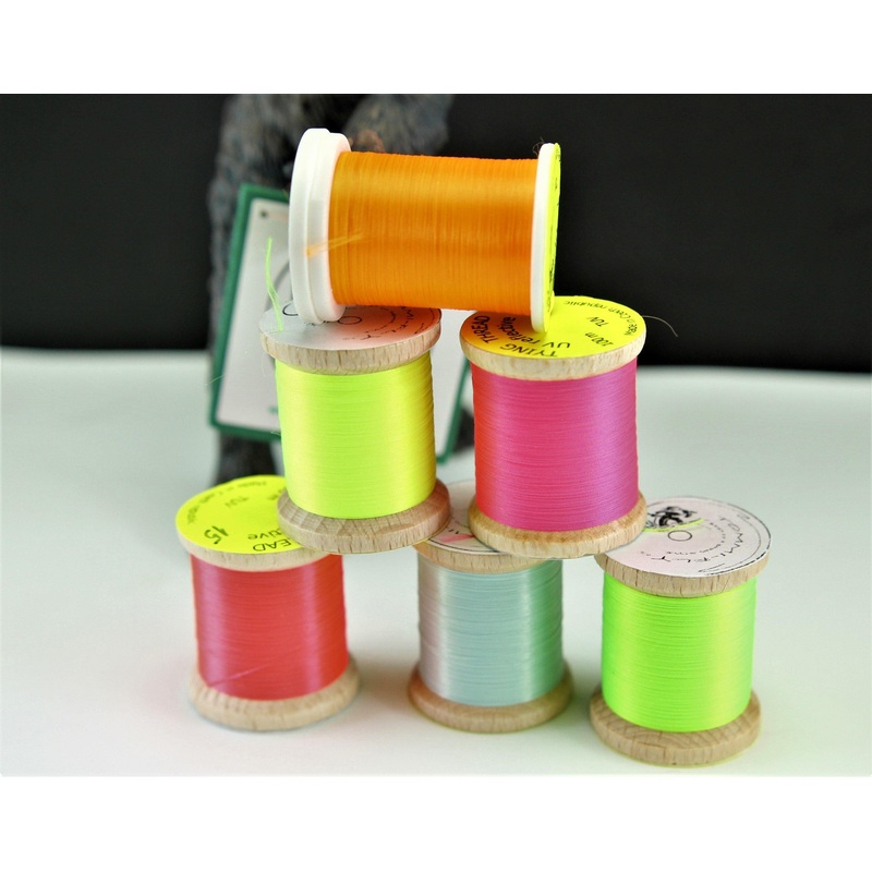 Siman Czech UV Reflective Thread