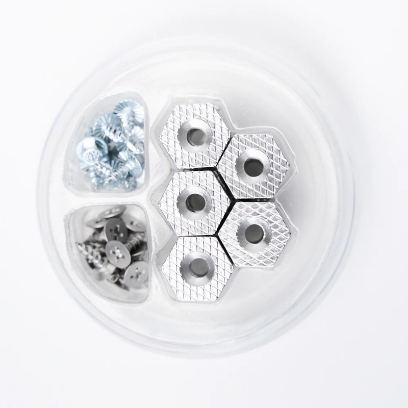 Grunden’s – Hexagrip Allow Cleat & Carbide Stud Puck Pack