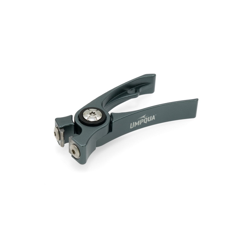 Umpqua – RiverRun Nipper W/Lanyard – Gunmetal